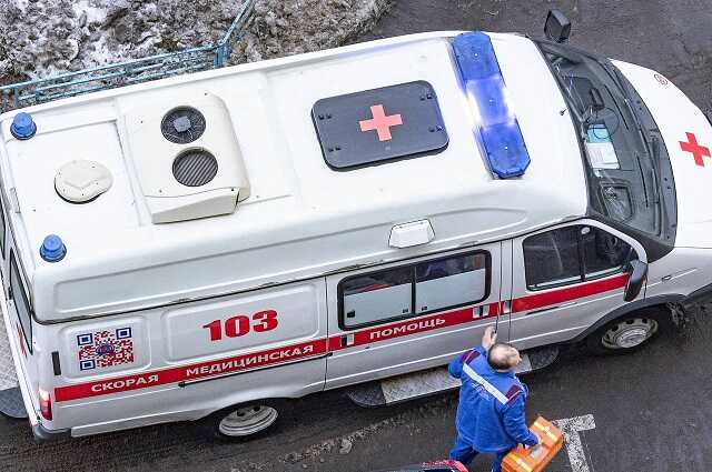 В Москве пьяный бомж упал с высоты на коляску с ребёнком, чем нанёс ему серьёзные травмы