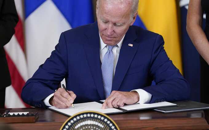 Трамп заявил о расследовании автоподписи Байдена, но назвал уголовное преследование бессмысленным