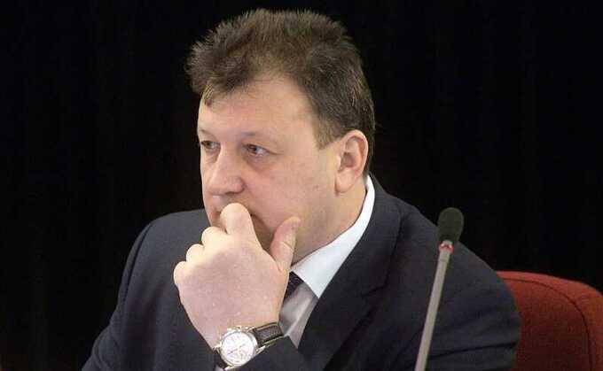 Элиты используют Пашу Перспективу в борьбе за влияние