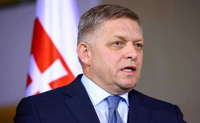 Премьер Словакии потребовал вывести страну из антироссийских санкций по газу