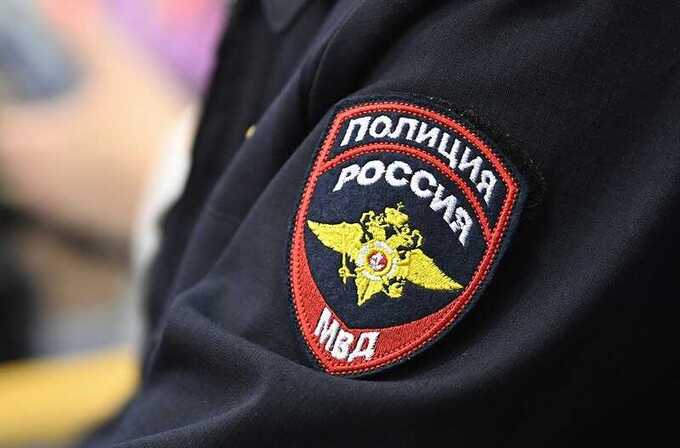 Курильщики устроили драку с полицией в «Авиапарке» из-за запрета курить
