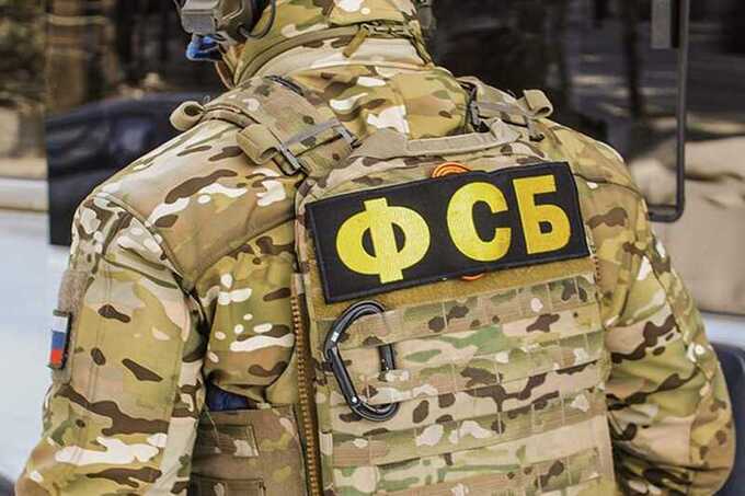 ФСБ заявила о предотвращении подрыва Крымского моста с использованием заминированного автомобиля