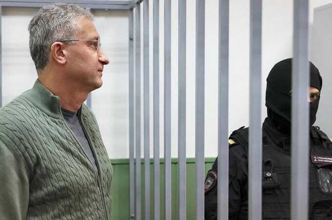 Генпрокуратура намерена лишить экс-замглавы Минобороны Тимура Иванова всего имущества